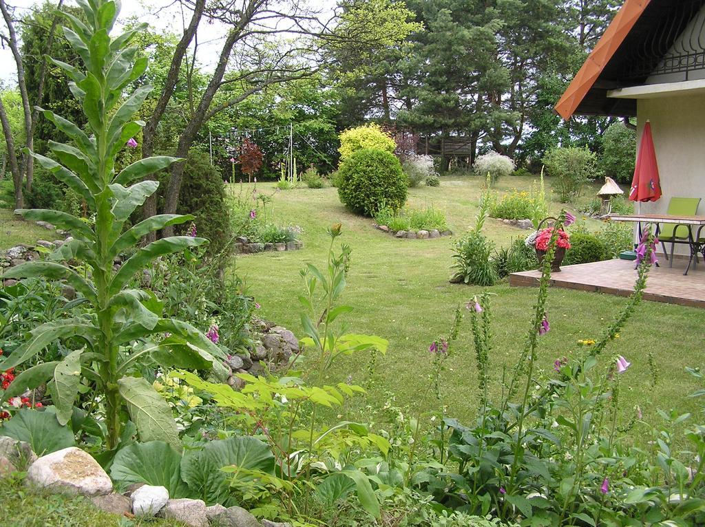 Domek Pod Klonami Na Mazurach Guty Exterior foto
